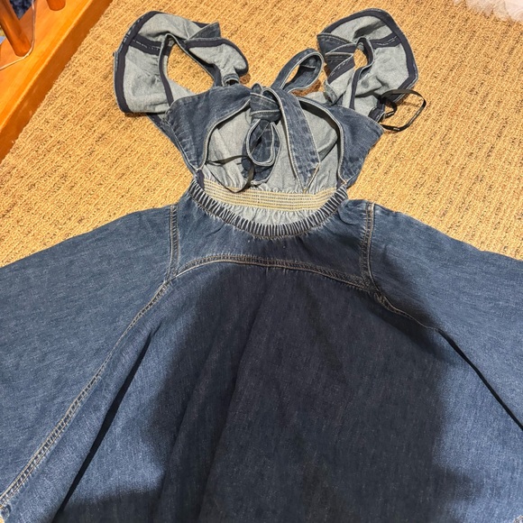 Self-portrait denim ruffle dress mini flirty open back with bow size 4 feminine - Picture 10 of 11